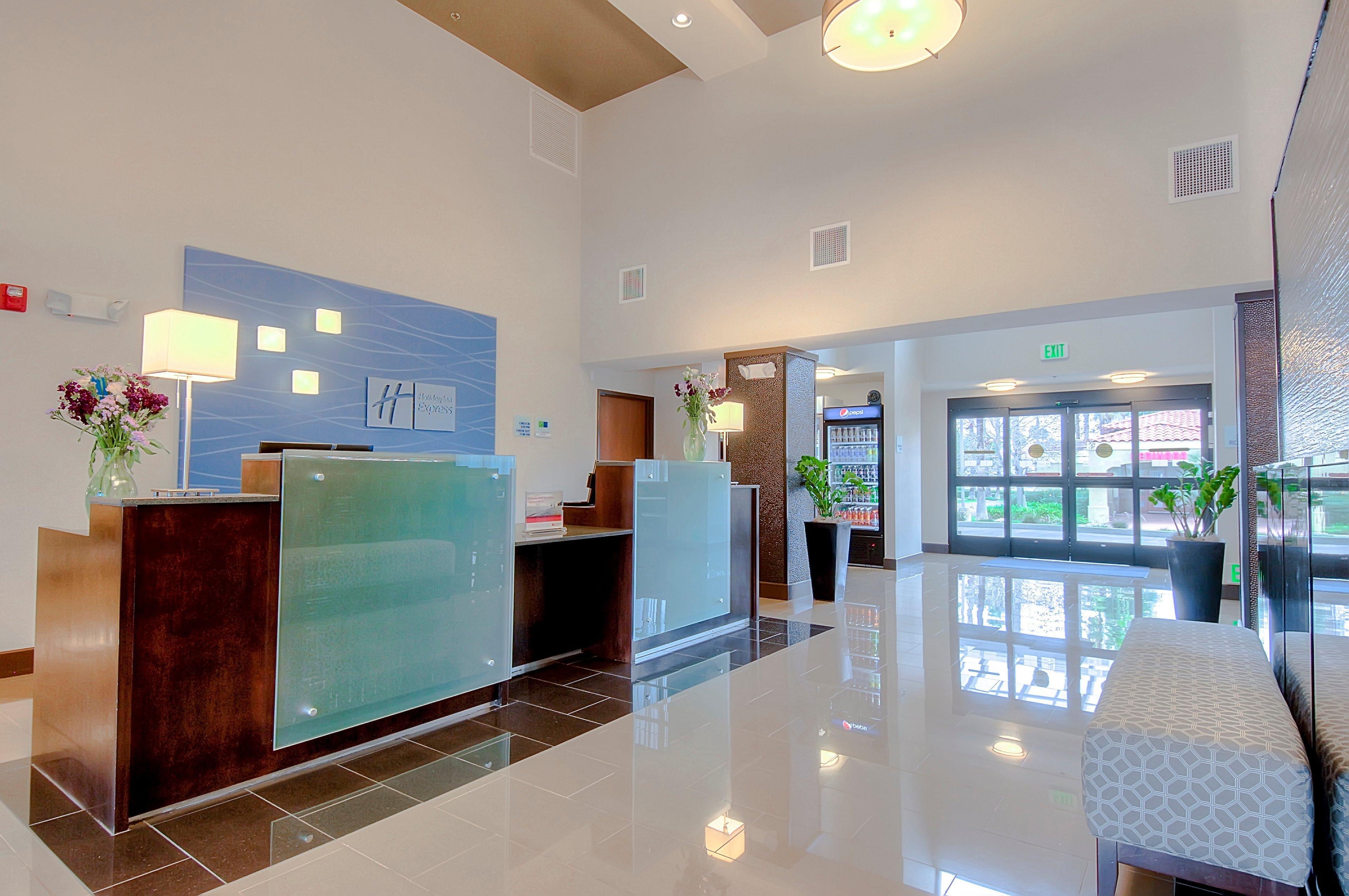 Holiday Inn Express Hotel & Suites Carlsbad Beach By Ihg Dış mekan fotoğraf