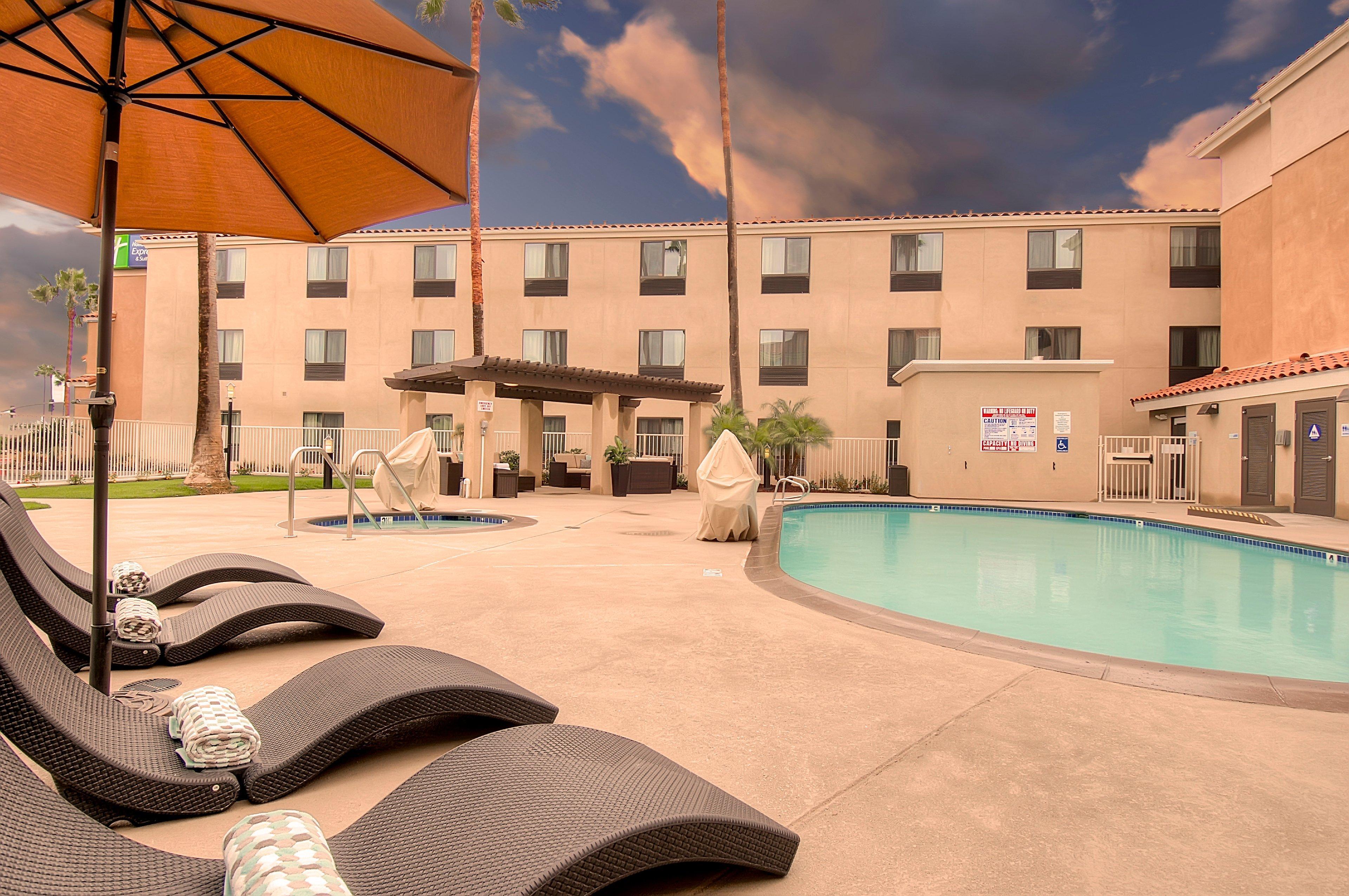 Holiday Inn Express Hotel & Suites Carlsbad Beach By Ihg Dış mekan fotoğraf
