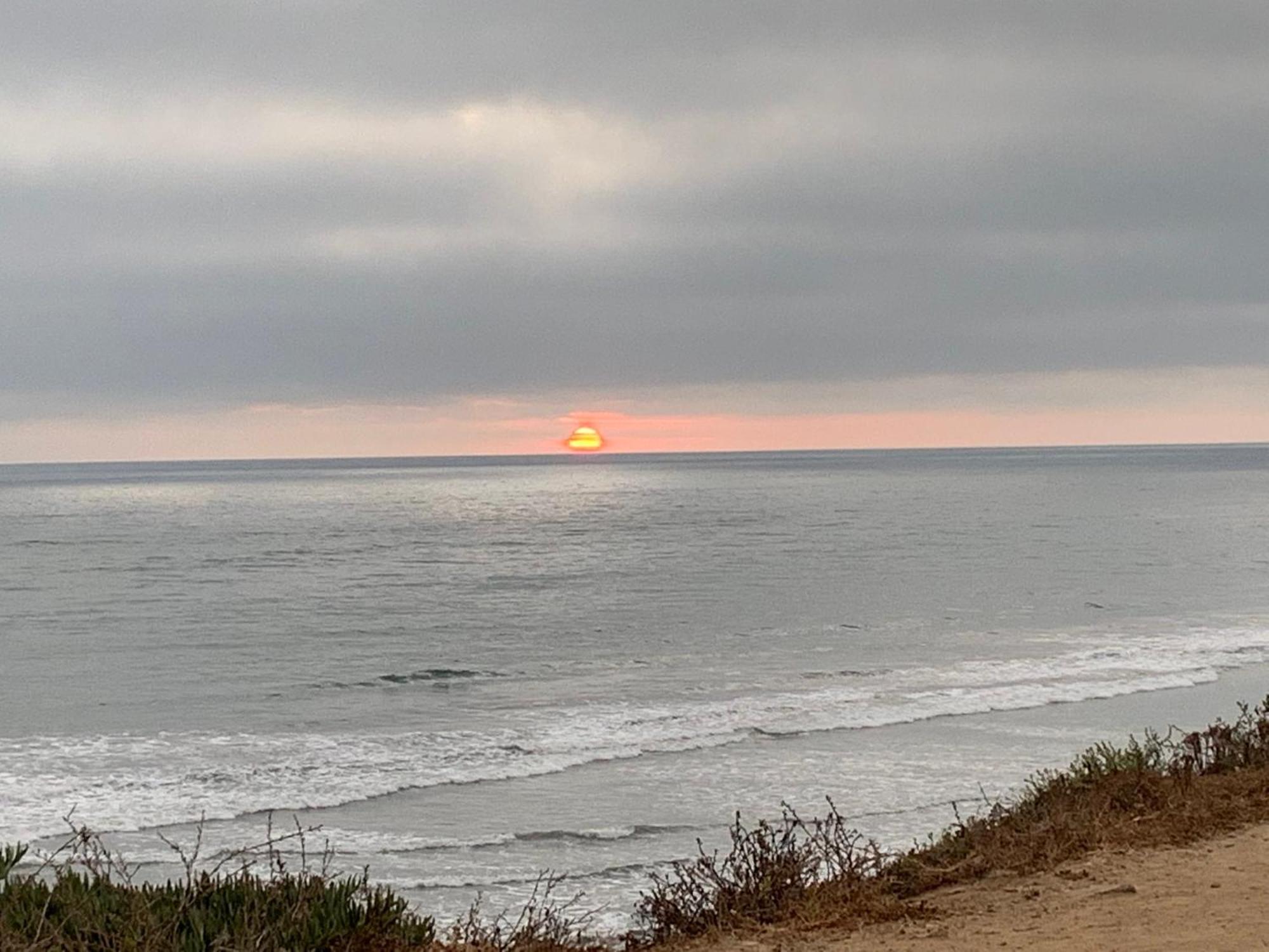 Holiday Inn Express Hotel & Suites Carlsbad Beach By Ihg Dış mekan fotoğraf